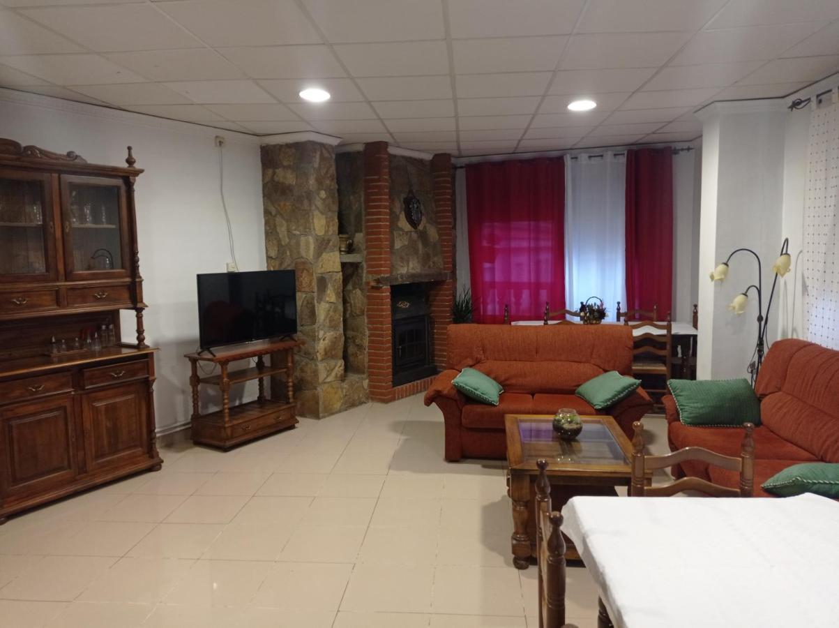 Hostal Cañamares エクステリア 写真