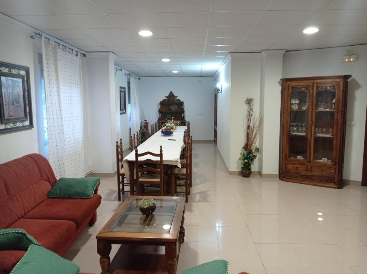 Hostal Cañamares エクステリア 写真