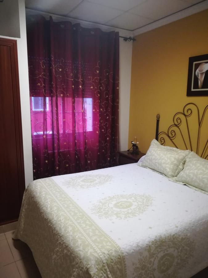 Hostal Cañamares エクステリア 写真